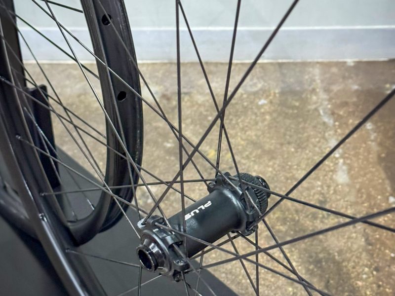 Plus XSL Carbon Wheelset - Was: R 20 000