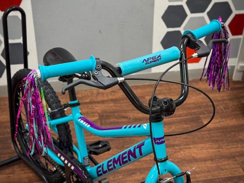 Apex Element Ember Girls 20" - Brand New