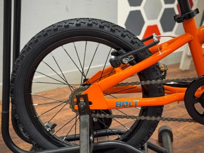 Avalanche Bolt 16" - Brand New - Training Wheels