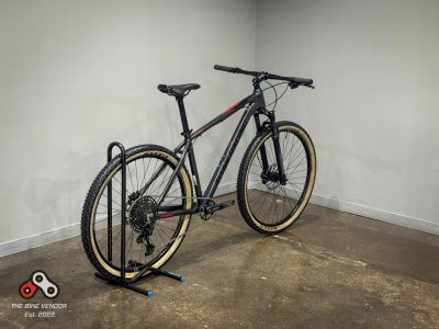 Titan Rogue Dash - SRAM 1 x 12 - Rockshox