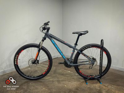 Silverback Stride 275D - Shimano - Hydro Brakes