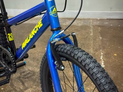 Avalanche Antix 20" - Brand New