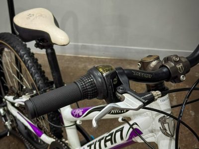 Titan Calypso - Shimano 1 x 6 - Suspension Fork