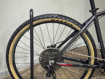 Titan Rogue Dash - SRAM 1 x 12 - Rockshox