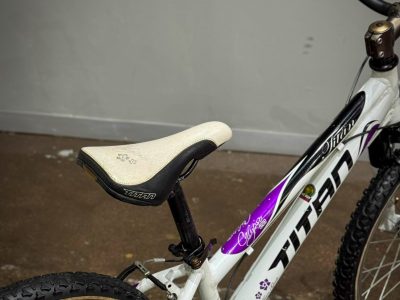 Titan Calypso - Shimano 1 x 6 - Suspension Fork